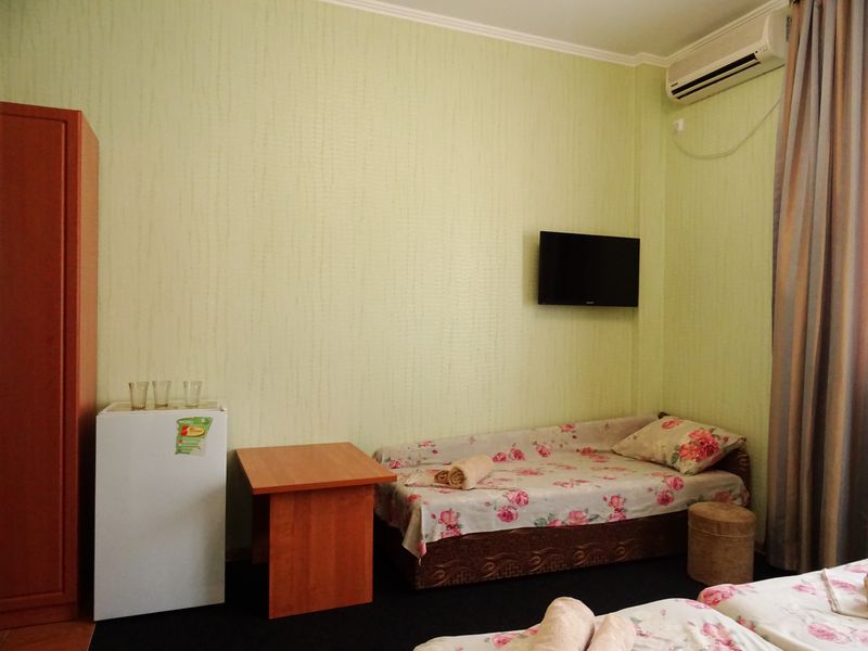 "Приветливый Дворик 35" гостиница в Кабардинке