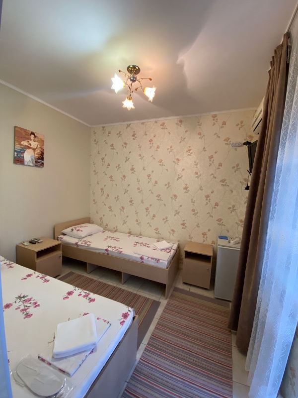 "Family House" мини-гостиница в Кабардинке